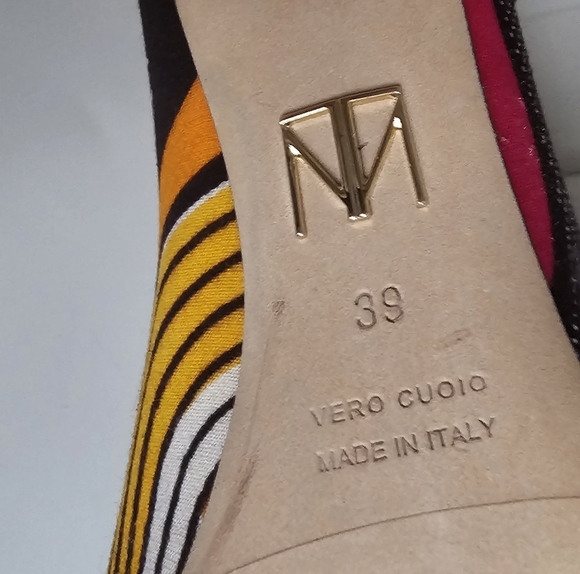 Tamara Mellon Kitenge Print Pumps - Picture 5 of 8